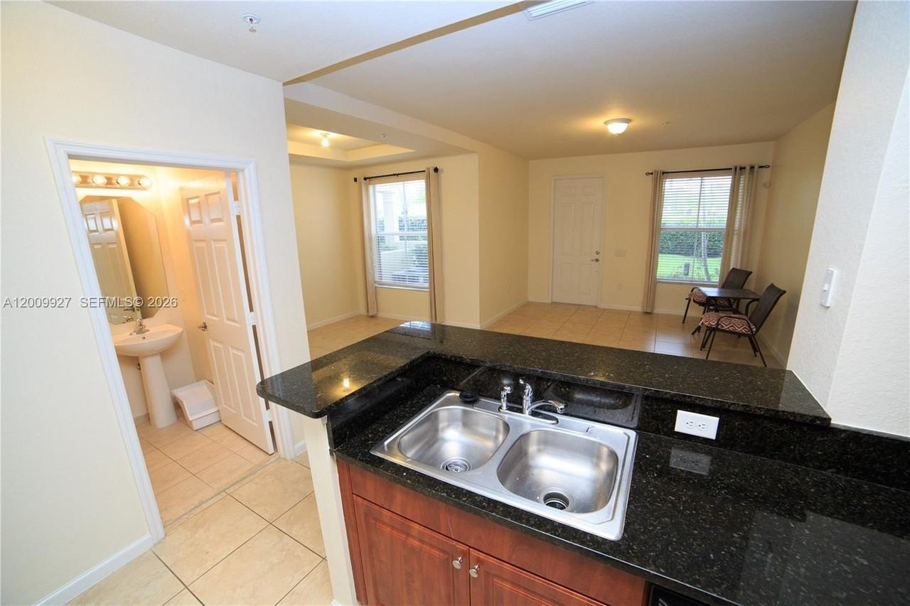 4501 Mimosa Ter #1409 - Photo 4 of 12