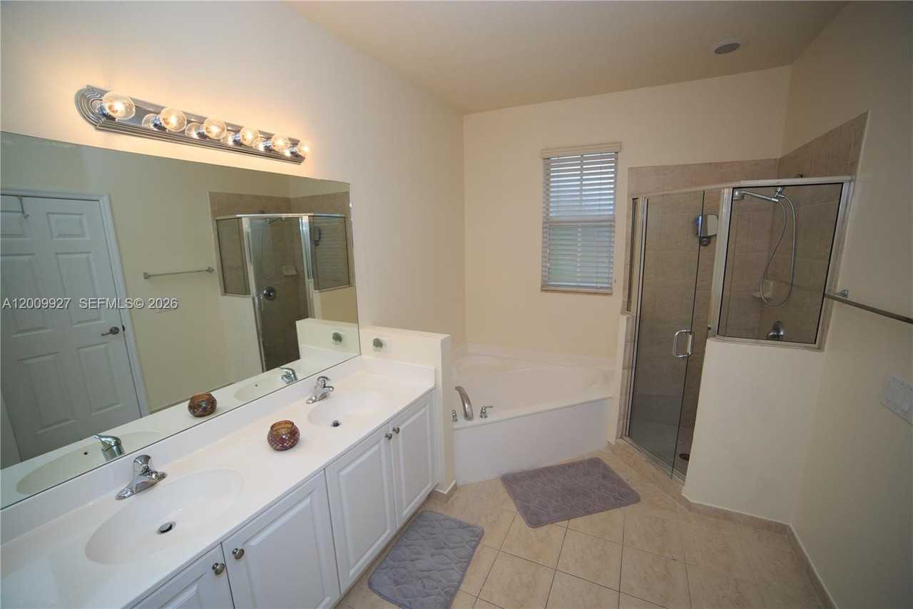 4501 Mimosa Ter #1409 - Photo 6 of 12