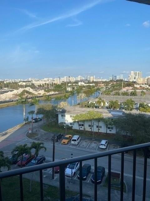 16450 Miami Dr #704