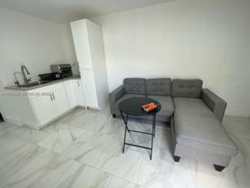 2320 Sw 44th St #A - Photo 1 of 1