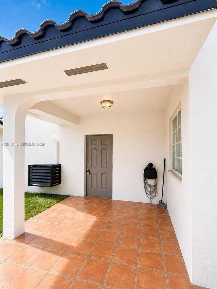 7532 Nw 176th St #1 - Photo 3 of 28
