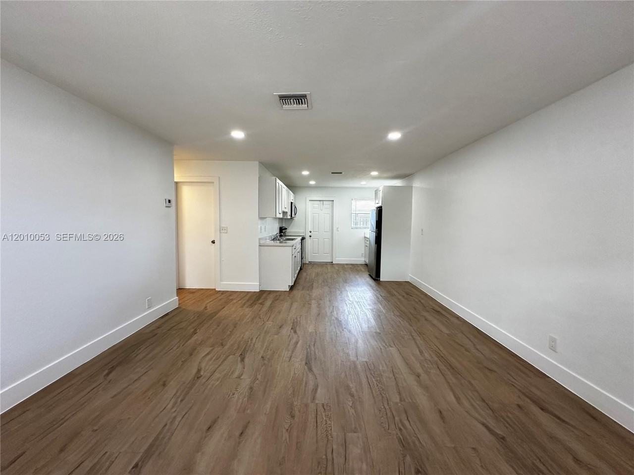 128 Nw 2nd Ave #A - Photo 2 of 37