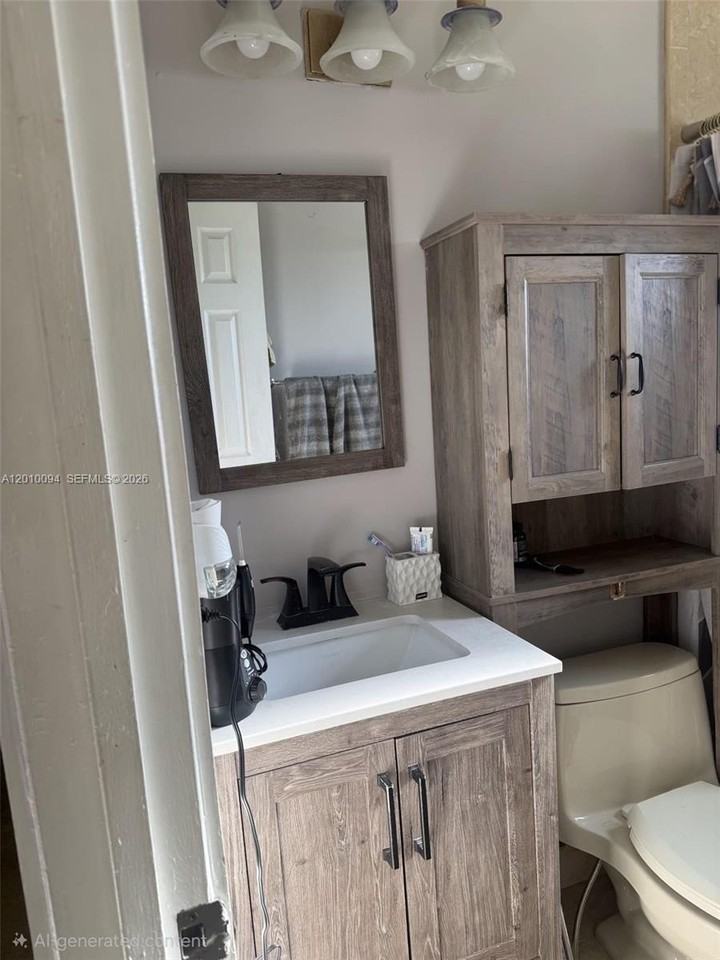 18610 Nw 47th Ct #18610 - Photo 6 of 8
