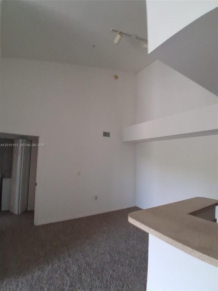 11165 Sw 6th St #305 - Photo 3 of 17