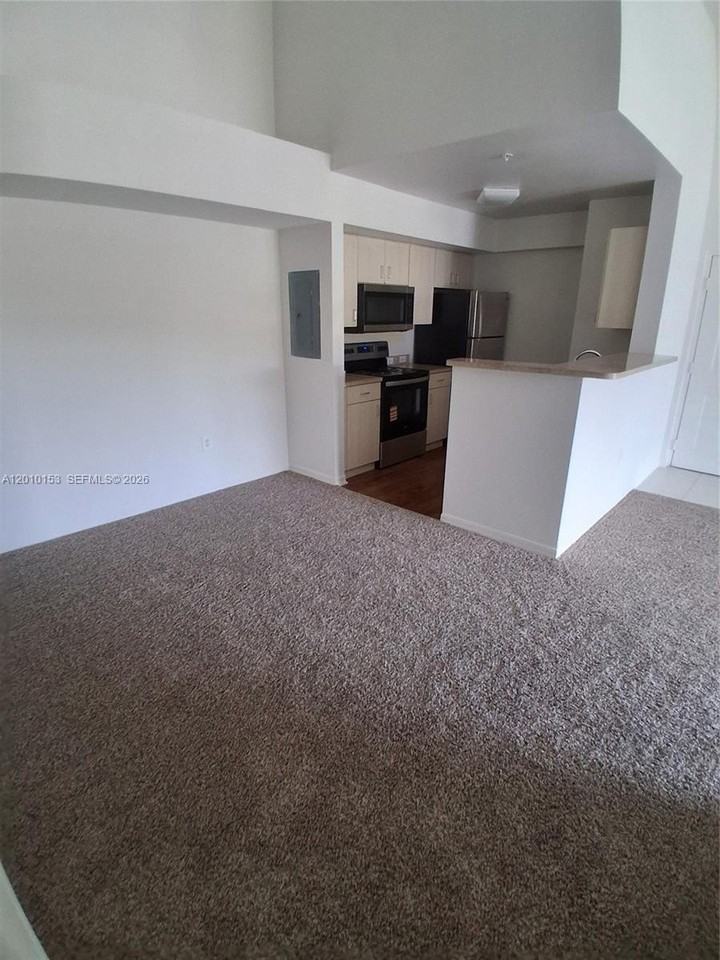 11165 Sw 6th St #305 - Photo 5 of 17