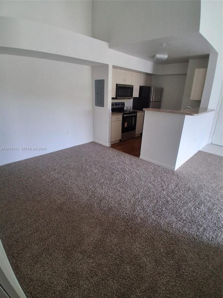 11165 Sw 6th St #305 - Photo 7 of 17