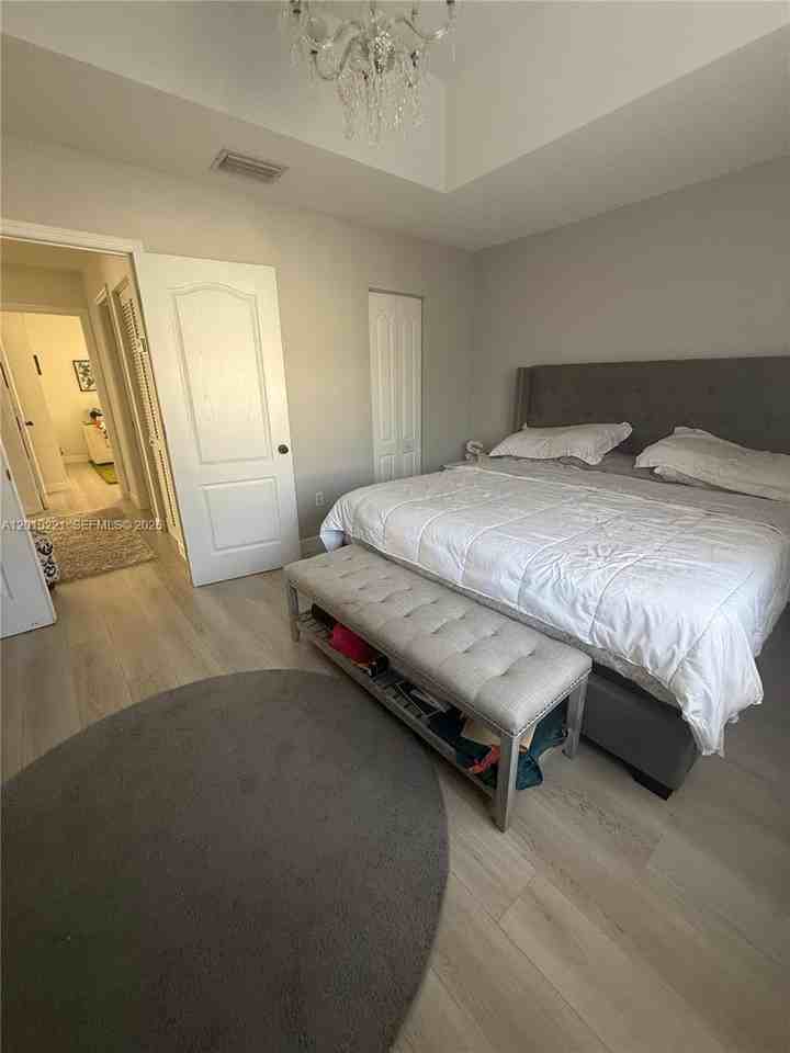 14353 Sw 134th Ct - Photo 5 of 42