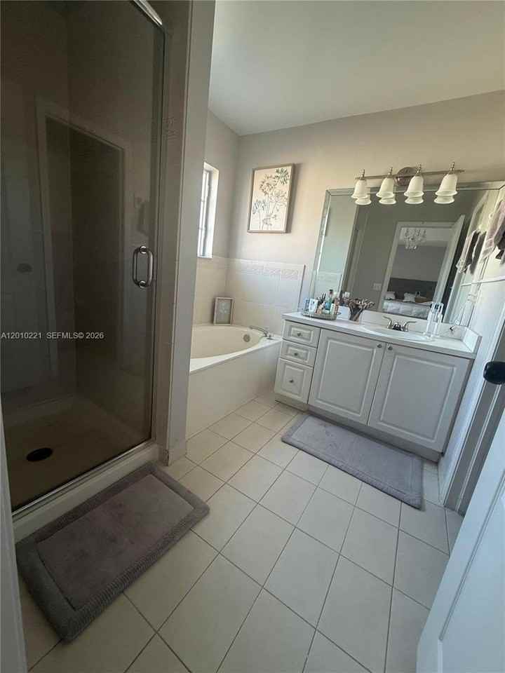 14353 Sw 134th Ct - Photo 6 of 32