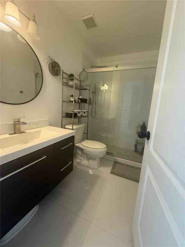 14353 Sw 134th Ct - Photo 7 of 32