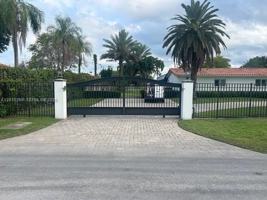 featured image of 9540 Sw 68th St