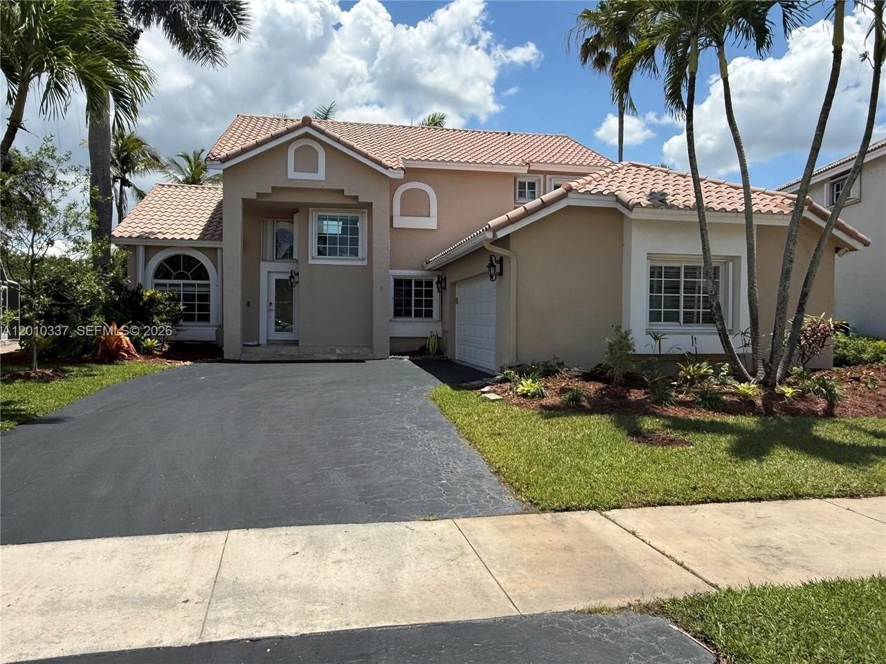 1070 Capistrano - Photo 3 of 50
