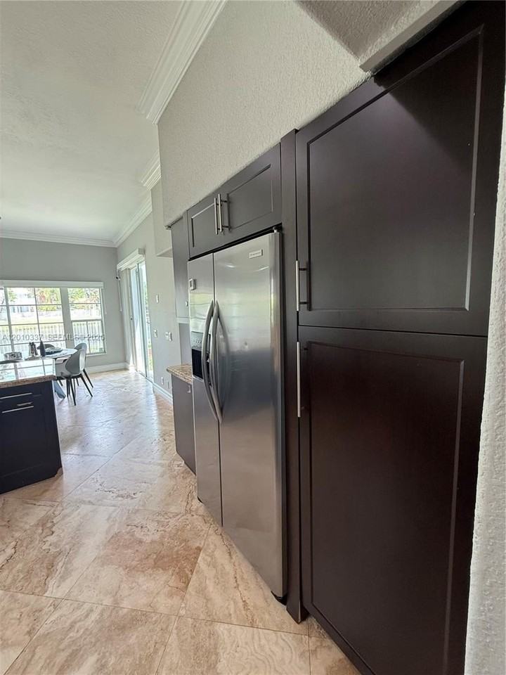 1070 Capistrano - Photo 7 of 50
