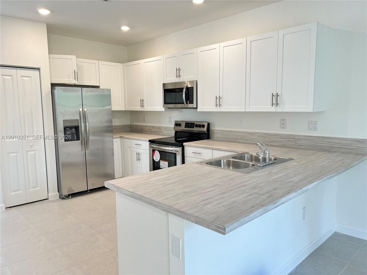 24450 Sw 119th Pl #24450 - Photo 2 of 12