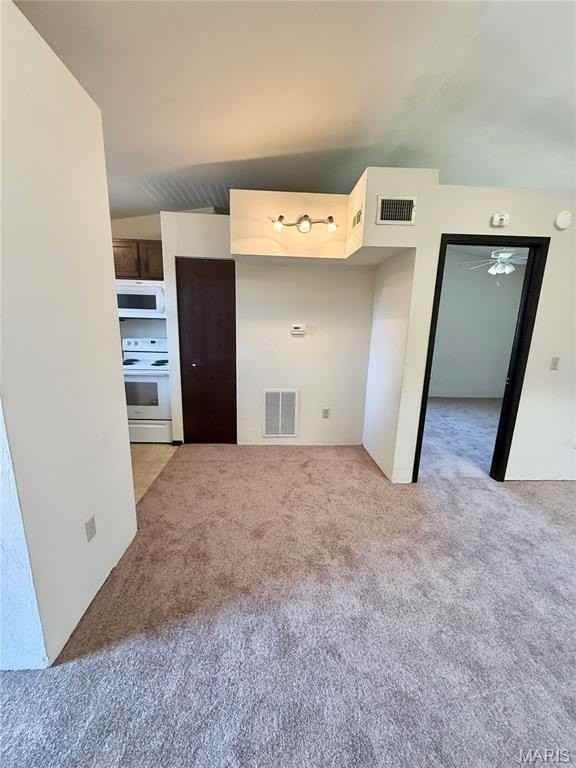 141 Ashley Dr - Photo 3 of 13