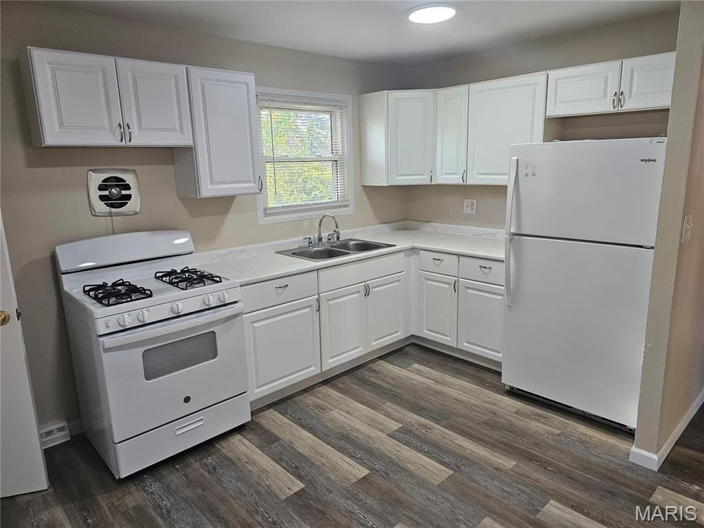 11852 Criterion Ave - Photo 4 of 23