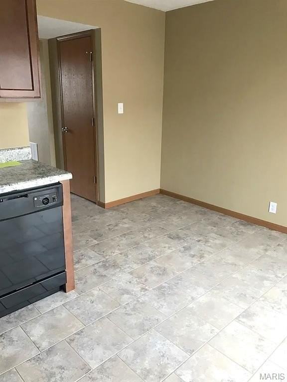 18 Sarpy Rd #B - Photo 6 of 14