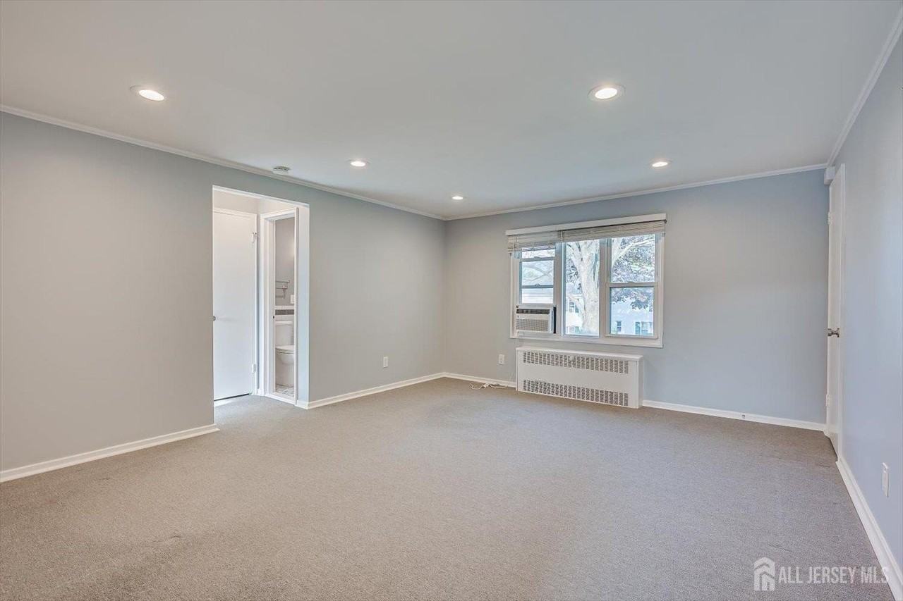 29-B Garfield Park - Photo 5 of 18