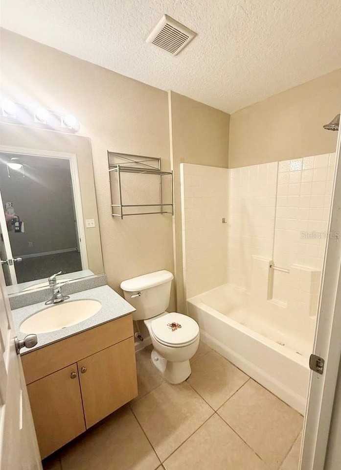 15 Columbia Ln #A - Photo 3 of 9