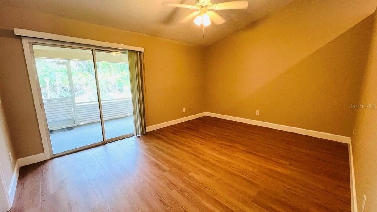23 Brunswick Ln #A - Photo 3 of 11