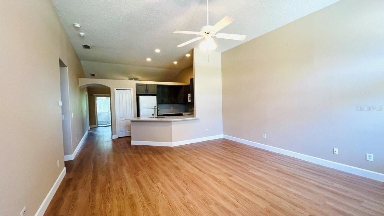 23 Brunswick Ln #A - Photo 6 of 11