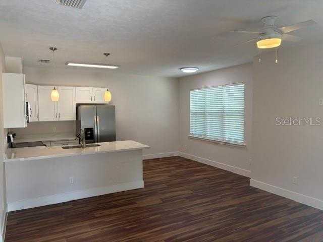 540 Nw 30th Ave - Photo 2 of 8