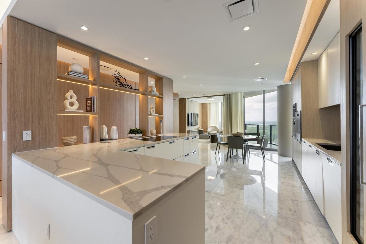 15701 Collins Ave #3901 - Photo 7 of 8