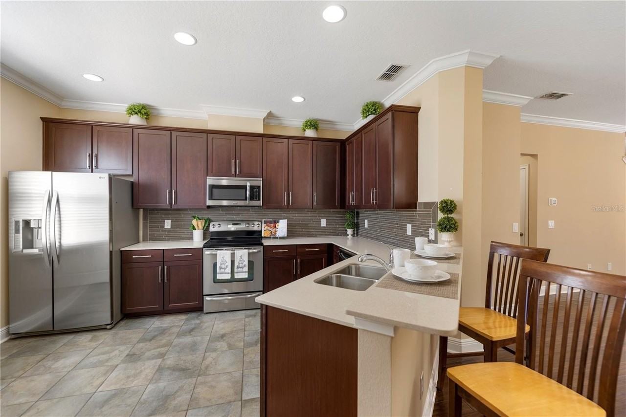 6108 Saint Julian Dr - Photo 4 of 26
