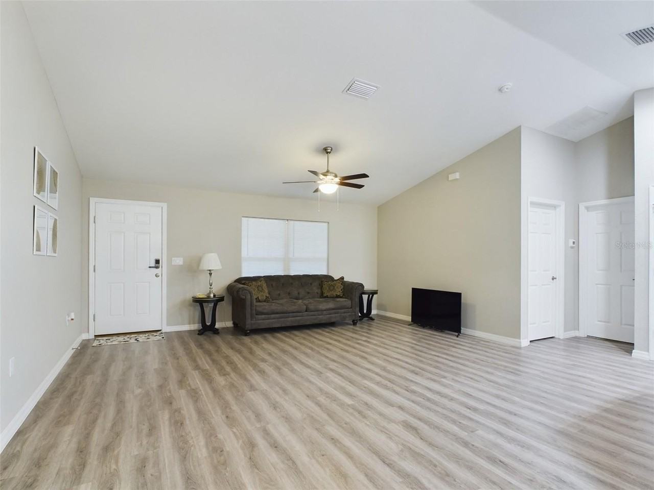 10102 Sw 188th Cir - Photo 6 of 17