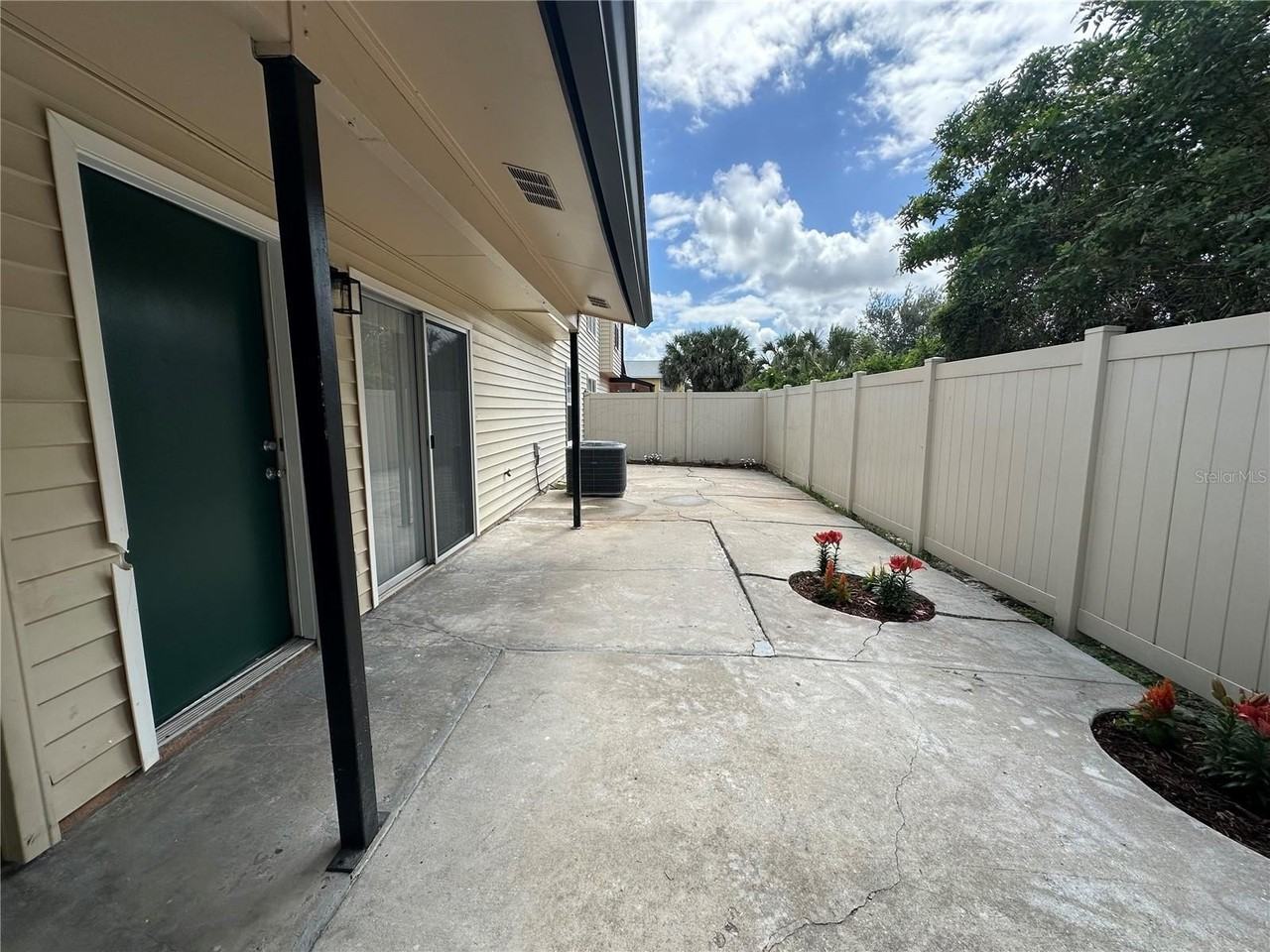 1817 Townhall Ln #1817 - Photo 4 of 32