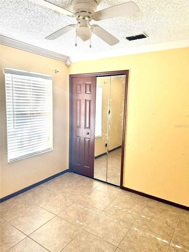 8860 Lambert Ln - Photo 4 of 11