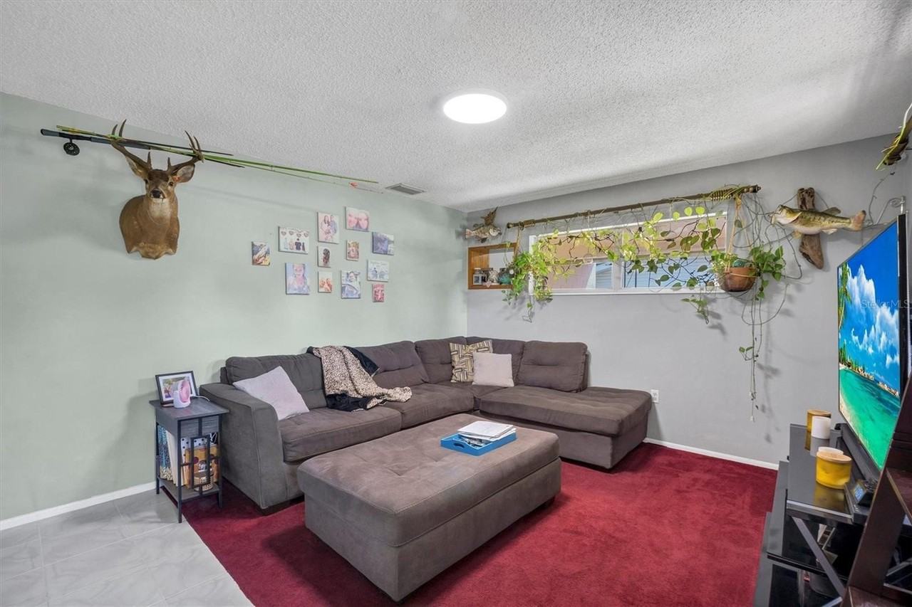 517 Marianna Rd - Photo 4 of 30