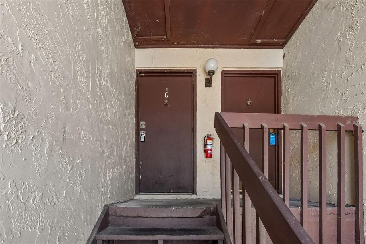 2725 Hidden Lake Blvd #C - Photo 4 of 32