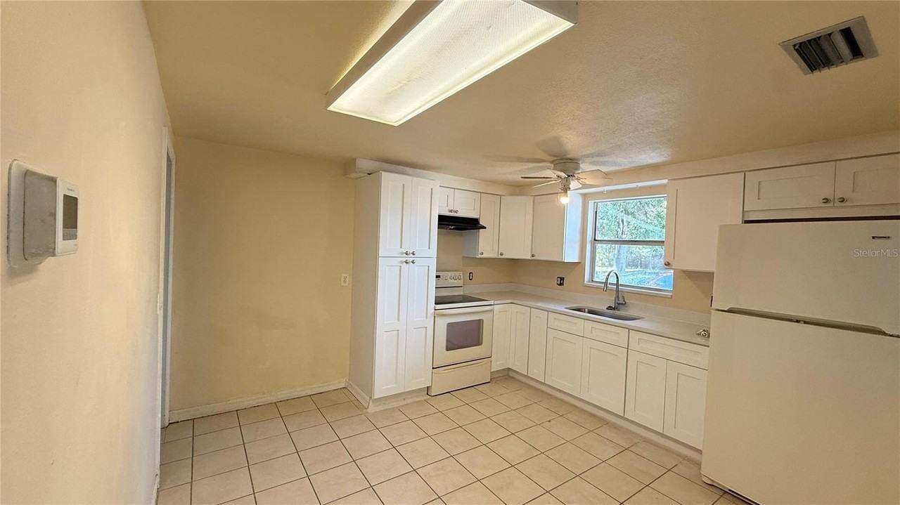 2658 61st Ave N - Photo 7 of 17