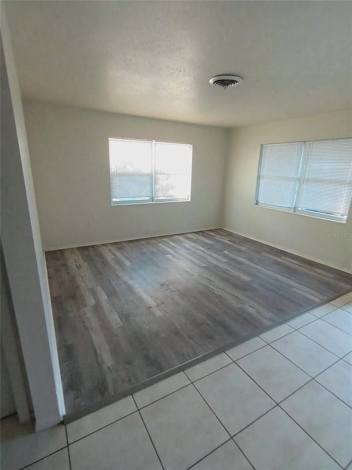 2008 48th Ave W - Photo 5 of 24