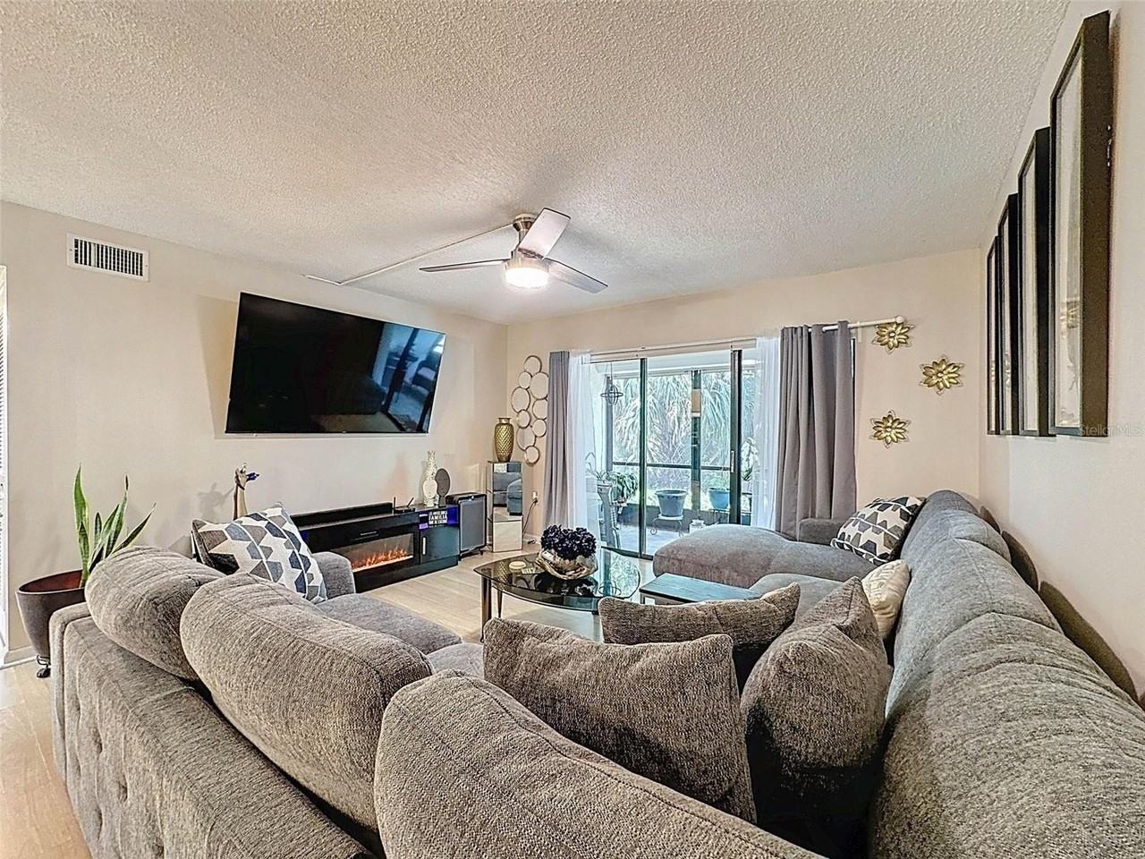 3188 Lake Pine Way S #B1 - Photo 4 of 19
