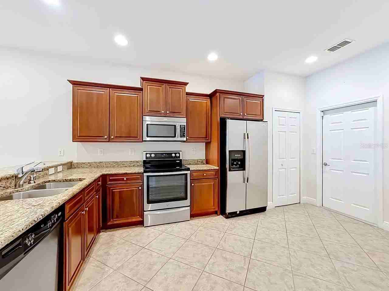 206 Shell Falls Dr - Photo 3 of 17