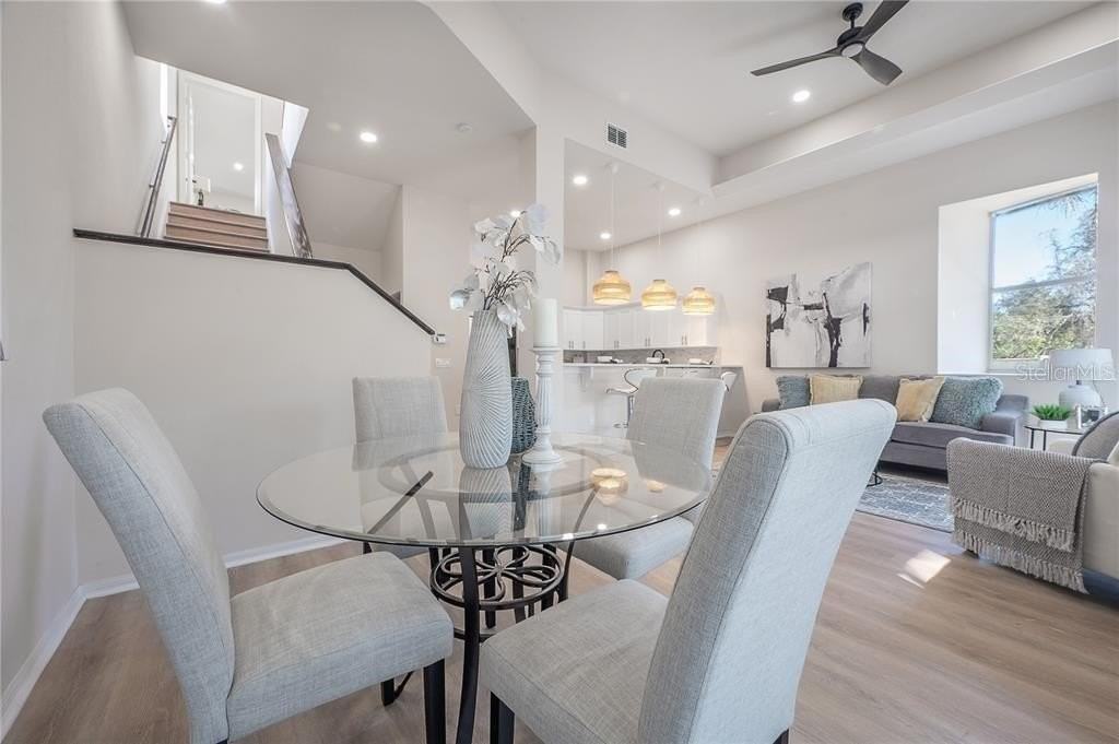 9417 Citrus Glen Pl #9417 - Photo 4 of 14