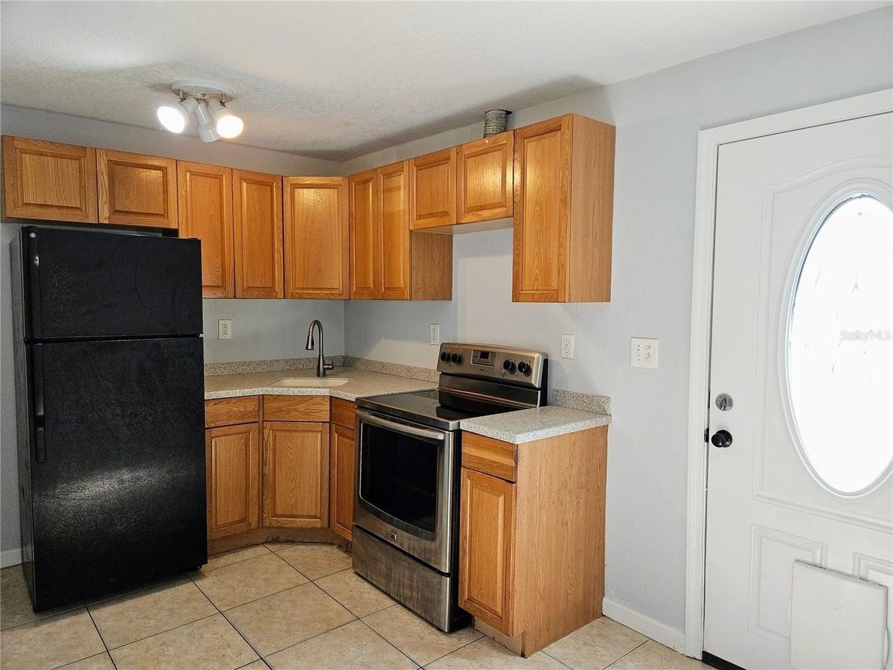 2455 8th Ave N #3 - Photo 4 of 19