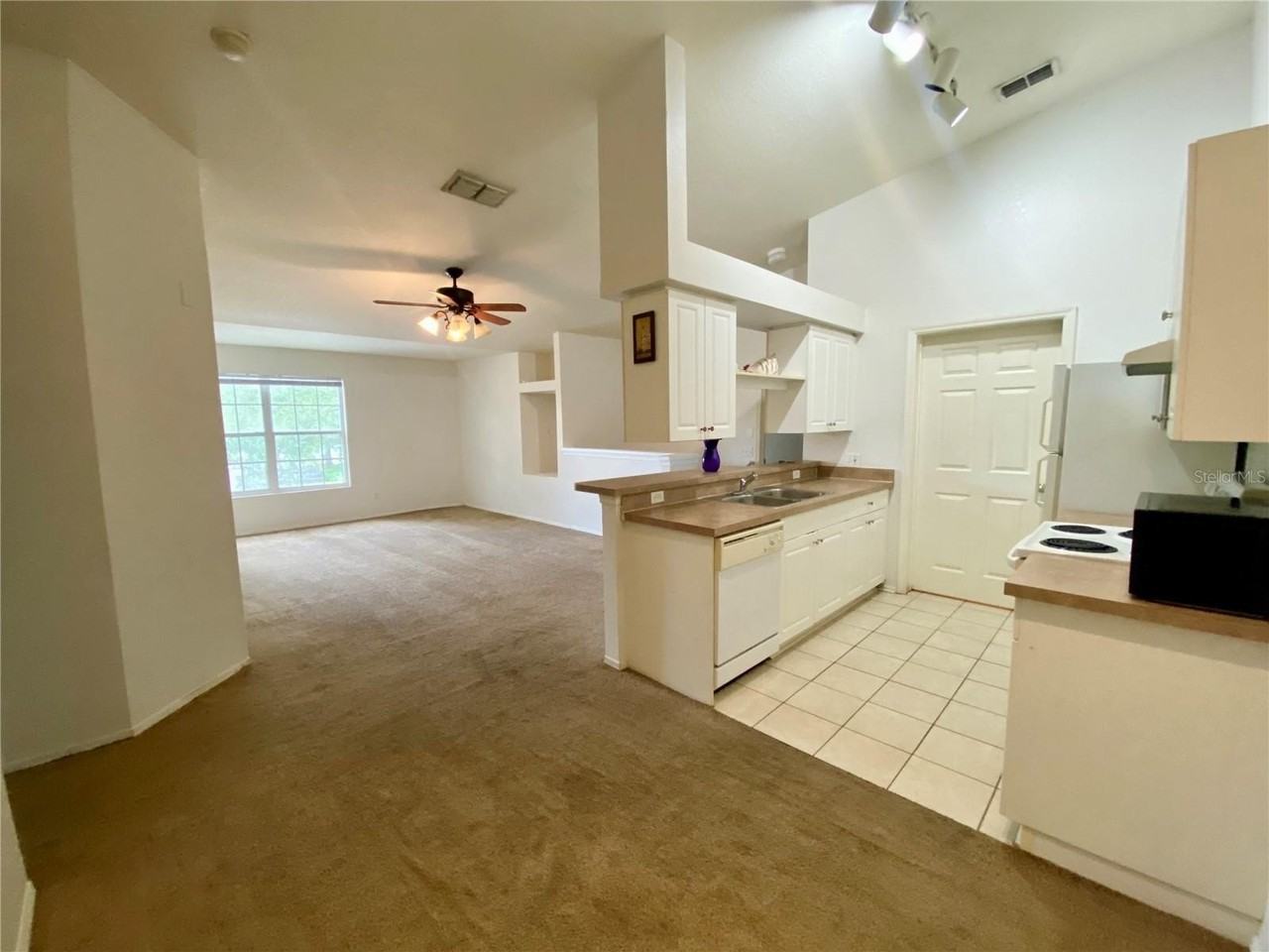 36101 Deer Creek Dr #202 - Photo 3 of 12