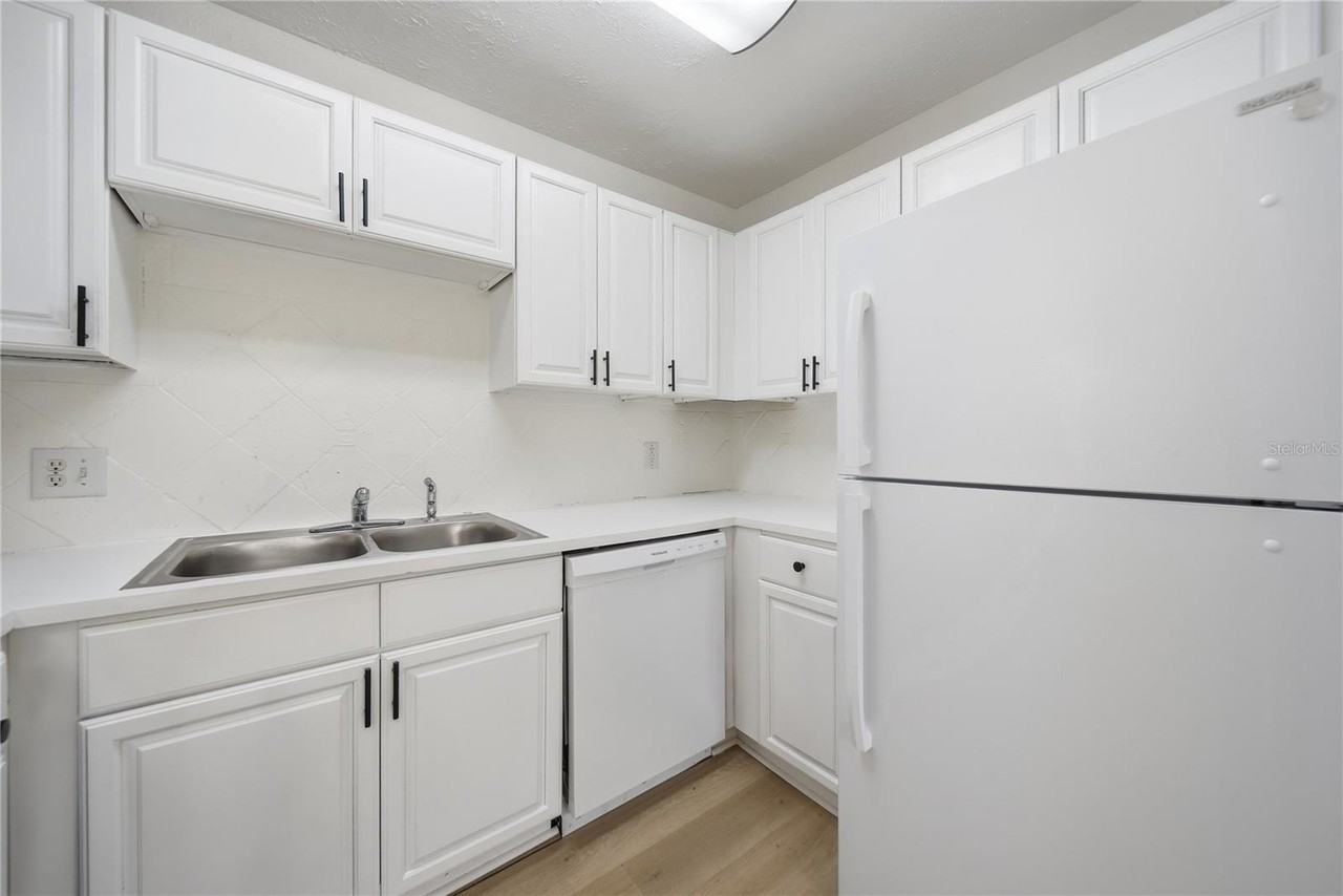 13690 Orange Sunset Dr #202 - Photo 3 of 20