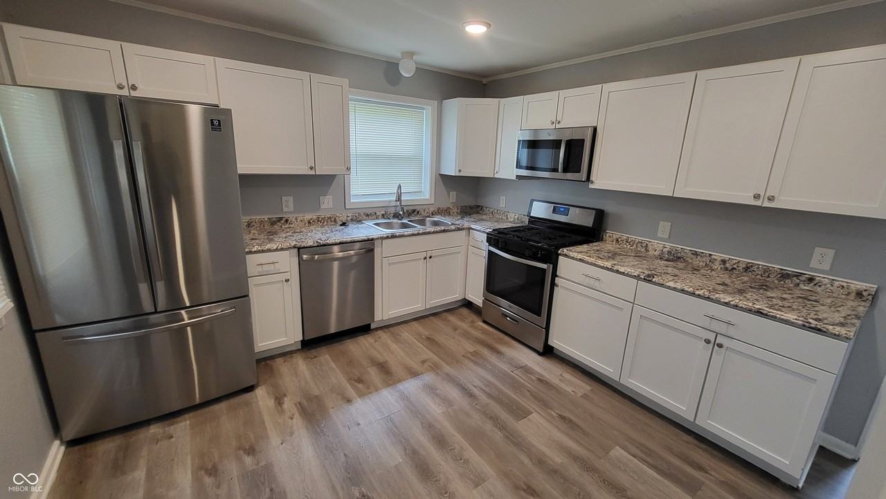 608 Bernard Ave - Photo 6 of 17