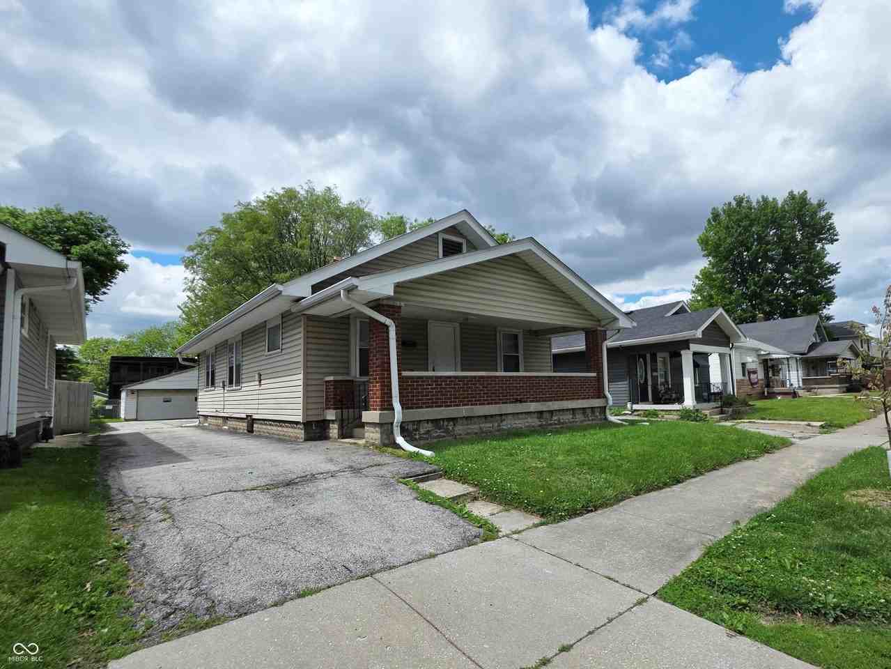 1534 Dawson St - Photo 2 of 20