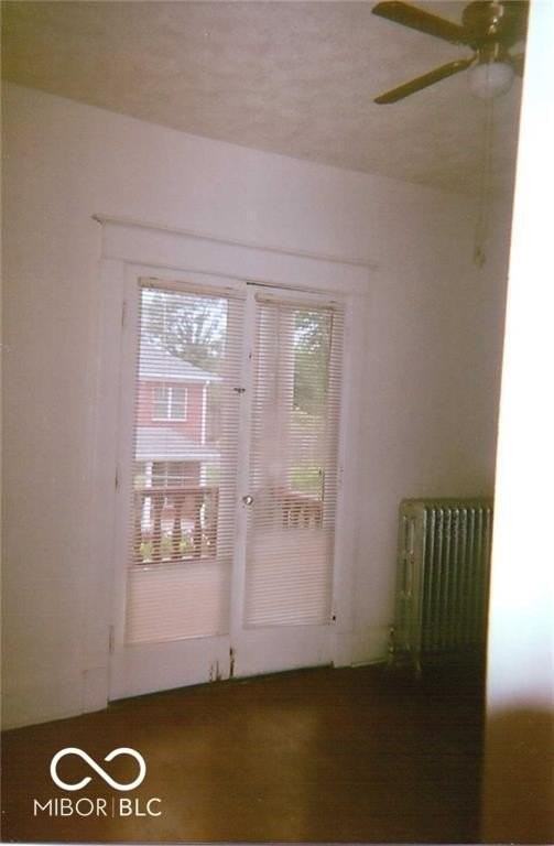 2001 N Talbott St - Photo 4 of 4