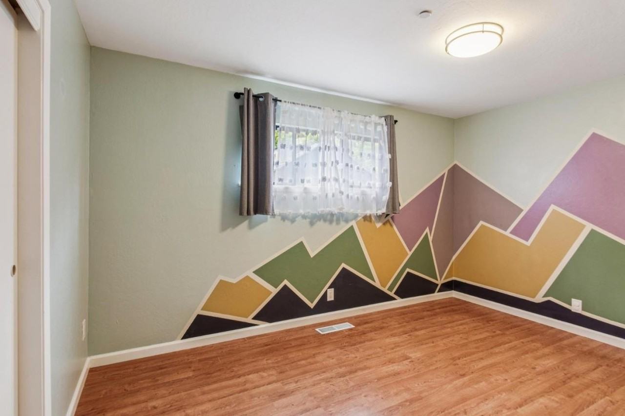 312 Keith Ave - Photo 4 of 11