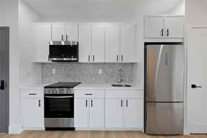 featured image of 9 Lagrange Ave #4
