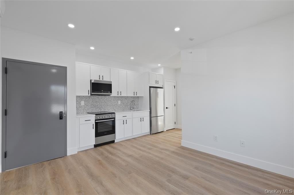 9 Lagrange Ave #4 - Photo 2 of 15