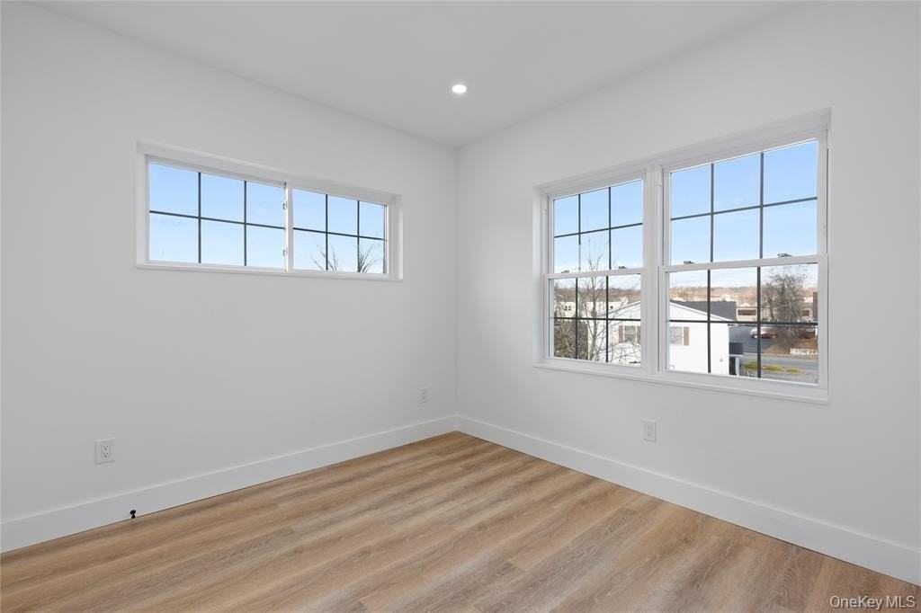 9 Lagrange Ave #4 - Photo 5 of 15