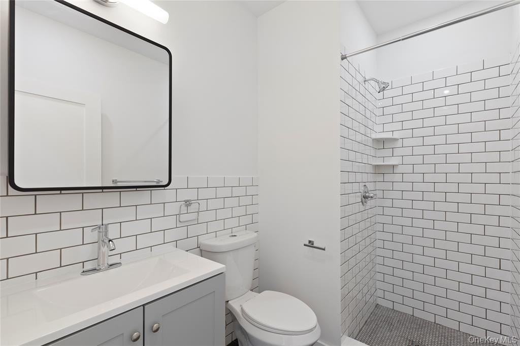9 Lagrange Ave #4 - Photo 7 of 15