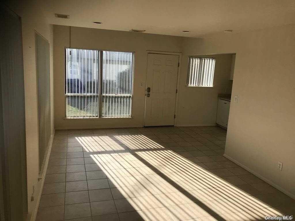 35 Linwood Rd S - Photo 7 of 20