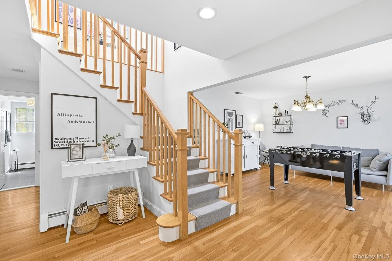 26 Devonshire Dr - Photo 4 of 37